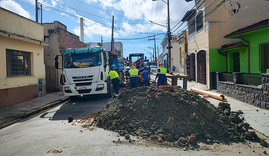 Rua Salvador Cabral será interditada de sábado (29) a segunda (01) para continuação de obras de esgoto